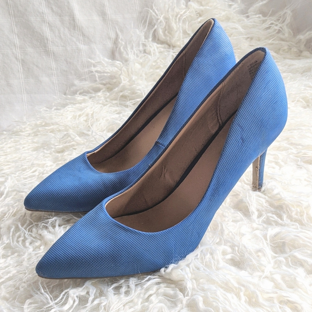 🌺 FREE with purchase - Just Fab Heels